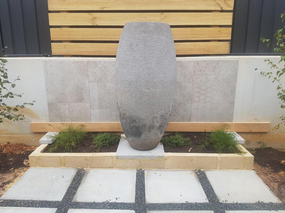 Pemberton Japanese Garden Studio 2025 Winner Travellers Award 외부 사진